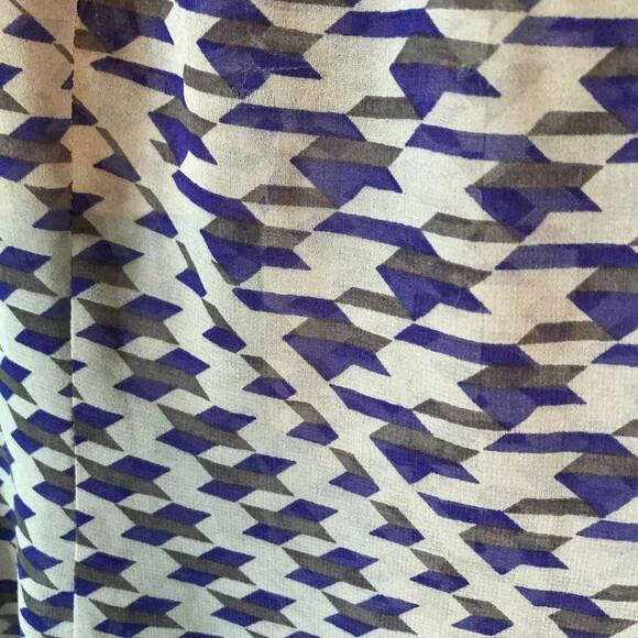 Banana Republic Blouse Womens Lightweight Houndstooth Pleated Grey Blue Purple M - Picture 8 of 8